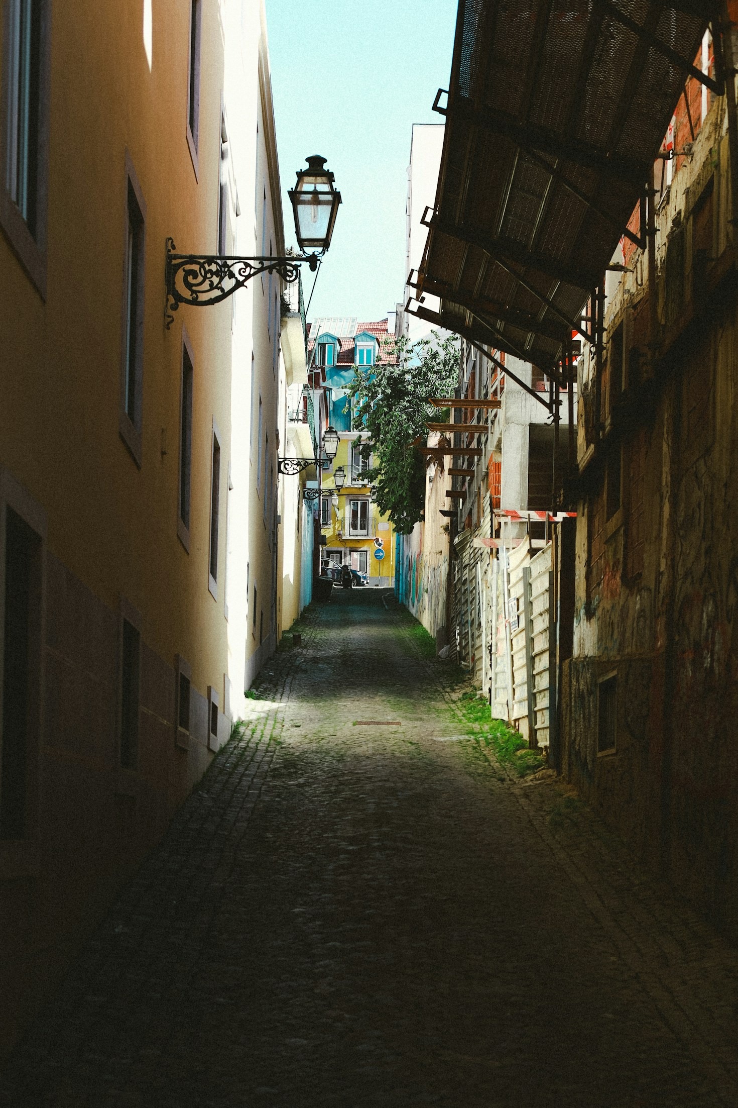 The Melodies of Lusophone Music